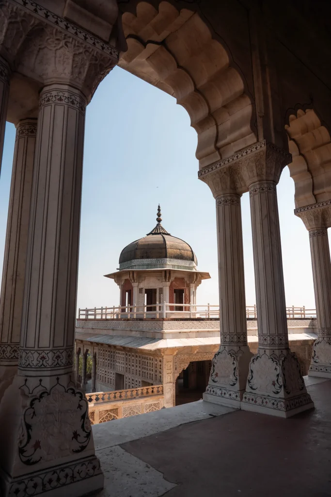 New Delhi 33