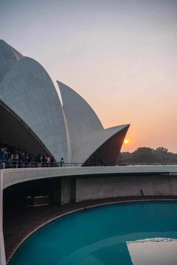 New Delhi 122