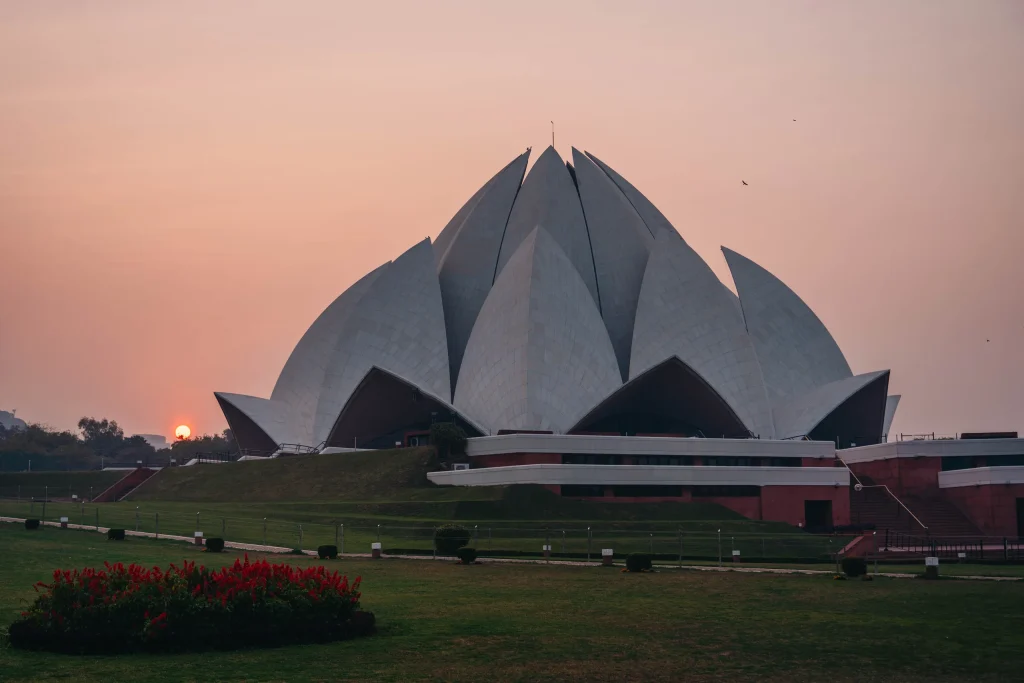 New Delhi 124