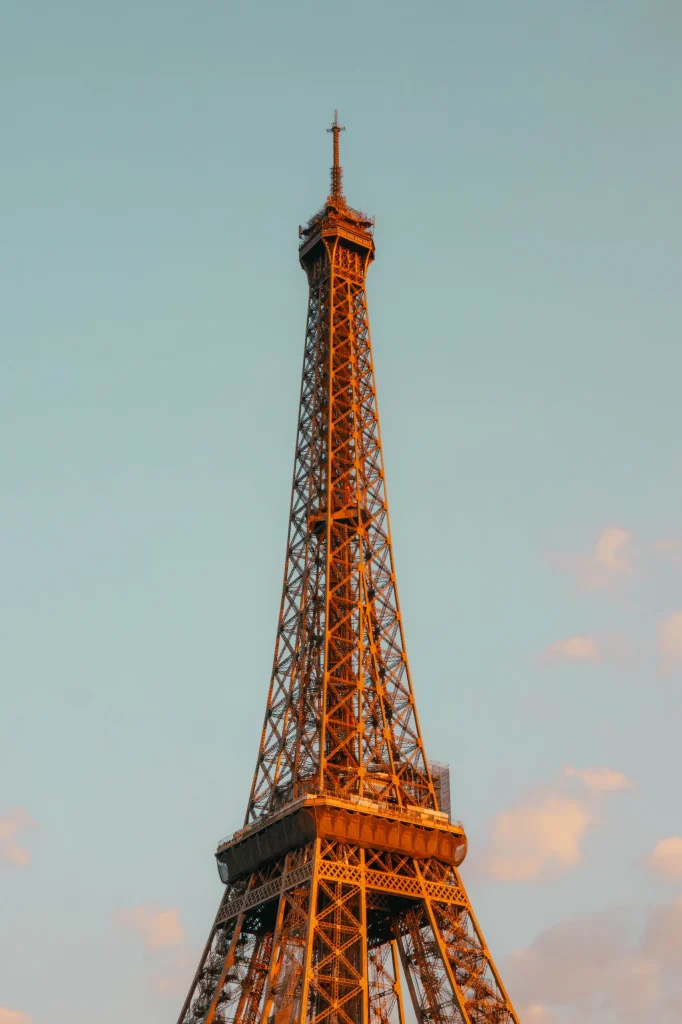 Paris 24