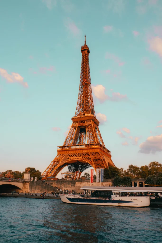 Paris 25