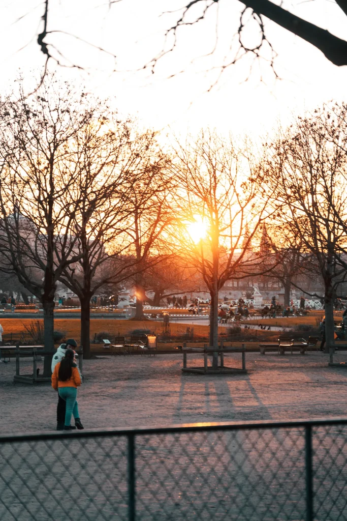 Paris 83