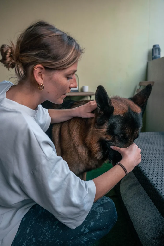 Iris Godin Ostéopathe Animalière – Reportage 11