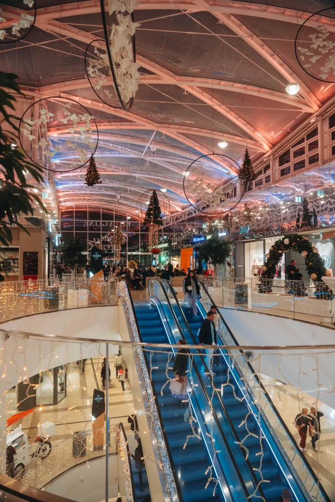 Polygone Montpellier décoration noël 17