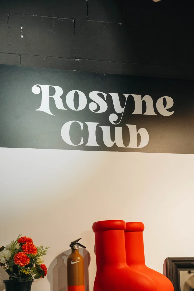 Rosyne Club Polygone 02